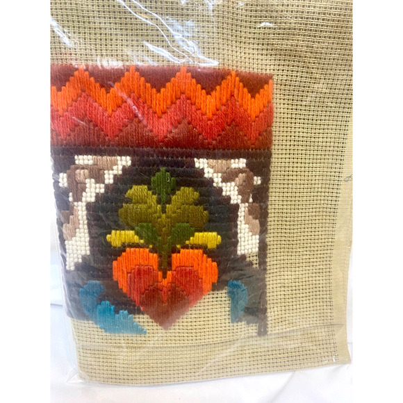 Vintage Crewel Embroidery Kits to Finish - Picture 2 of 11